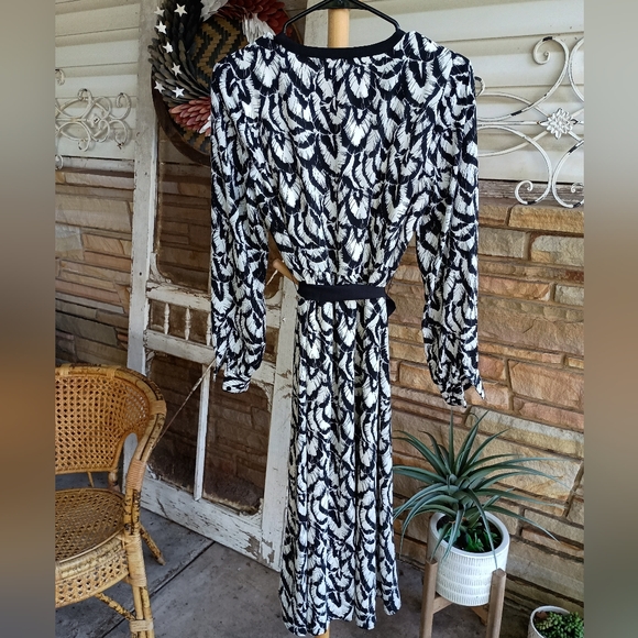 Talbots Crepe Midi Dress - Gathered Feathers_2 - Picture 8 of 8